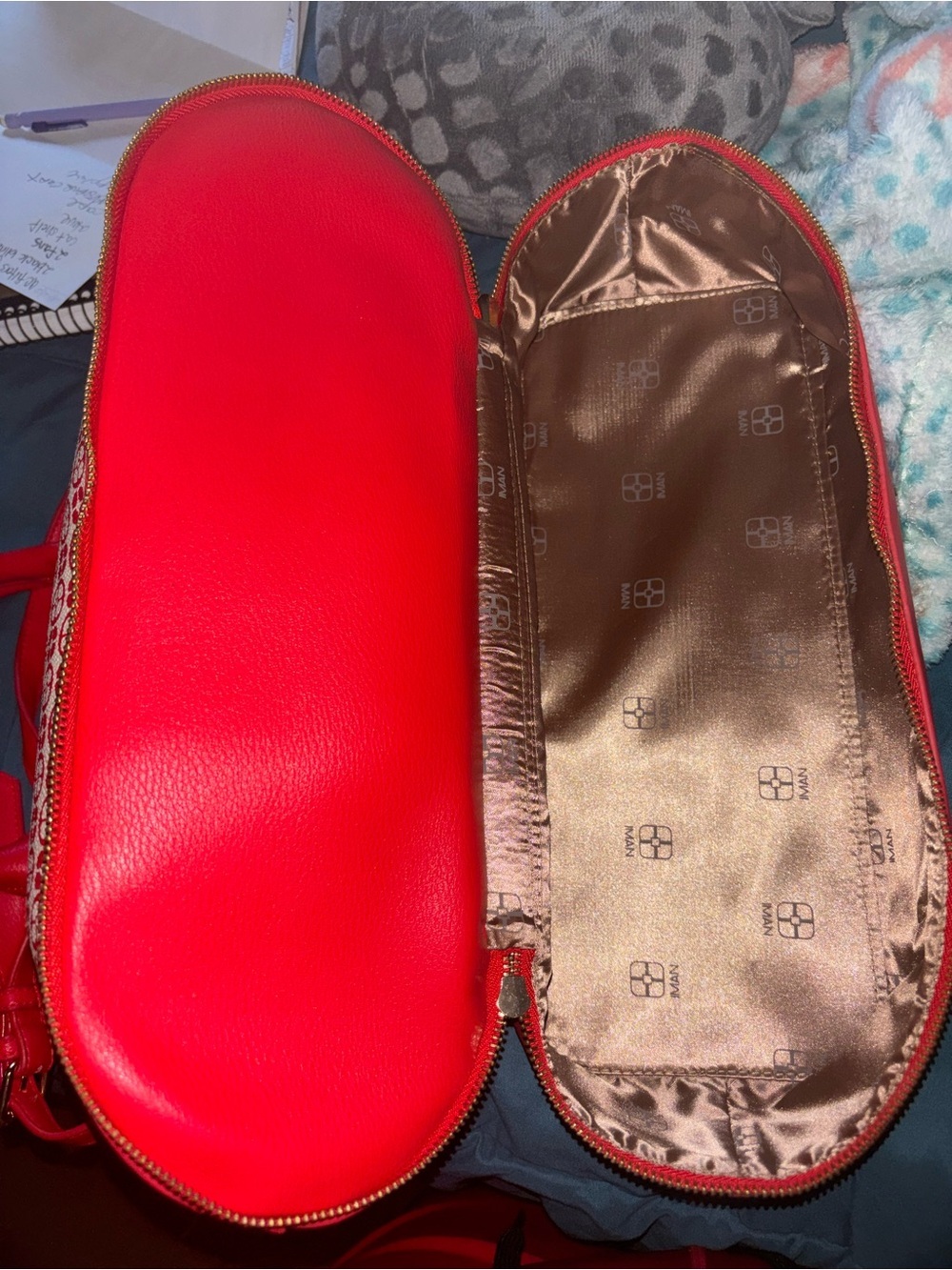 IMAN Red and White Patterned Shoulder Satchel - Picture 10 of 16